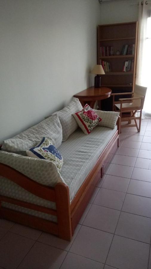 Phoeve Apt-Lovely 1-Br Rental Near The Beach Калатас Екстериор снимка