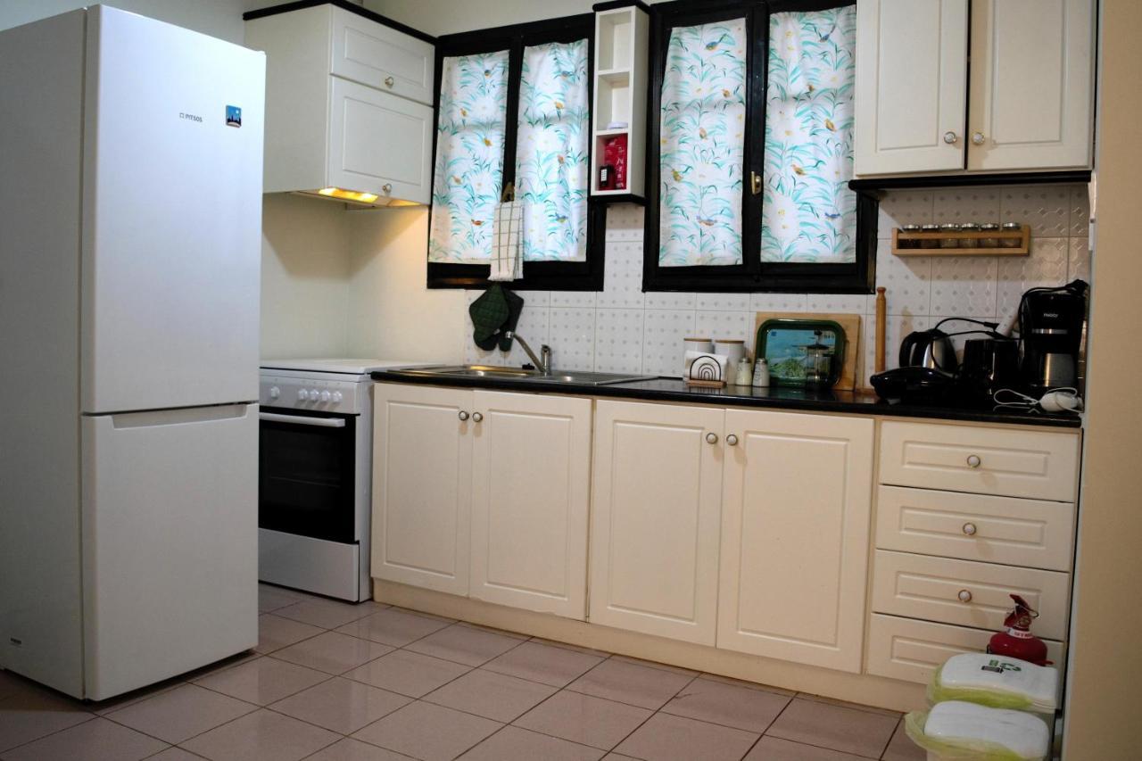 Phoeve Apt-Lovely 1-Br Rental Near The Beach Калатас Екстериор снимка